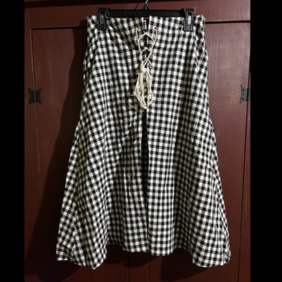 NWOT Eva Franco x Anthropologie Gingham Lace-Up Midi Skirt Black, White Size L - Picture 4 of 16